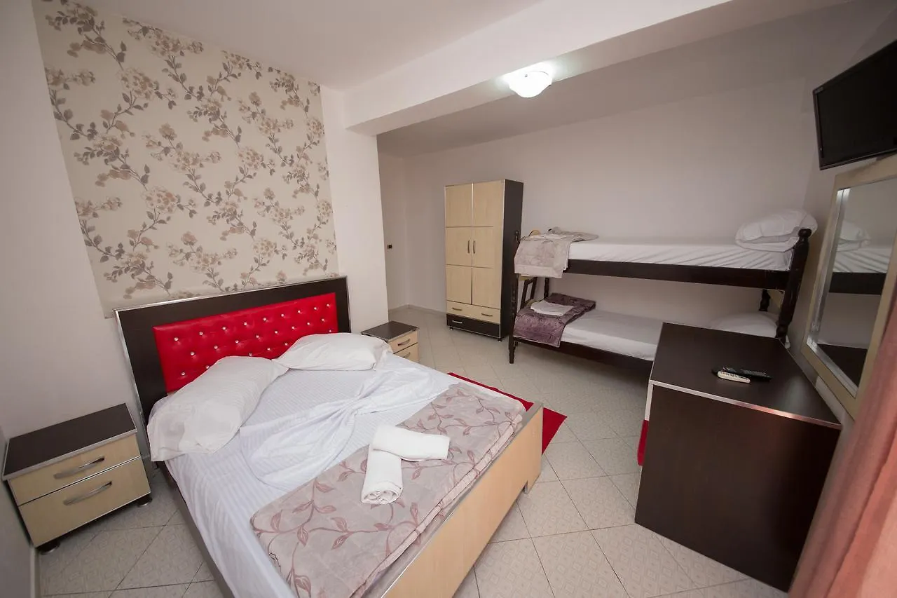 Hotel Krenari Golem