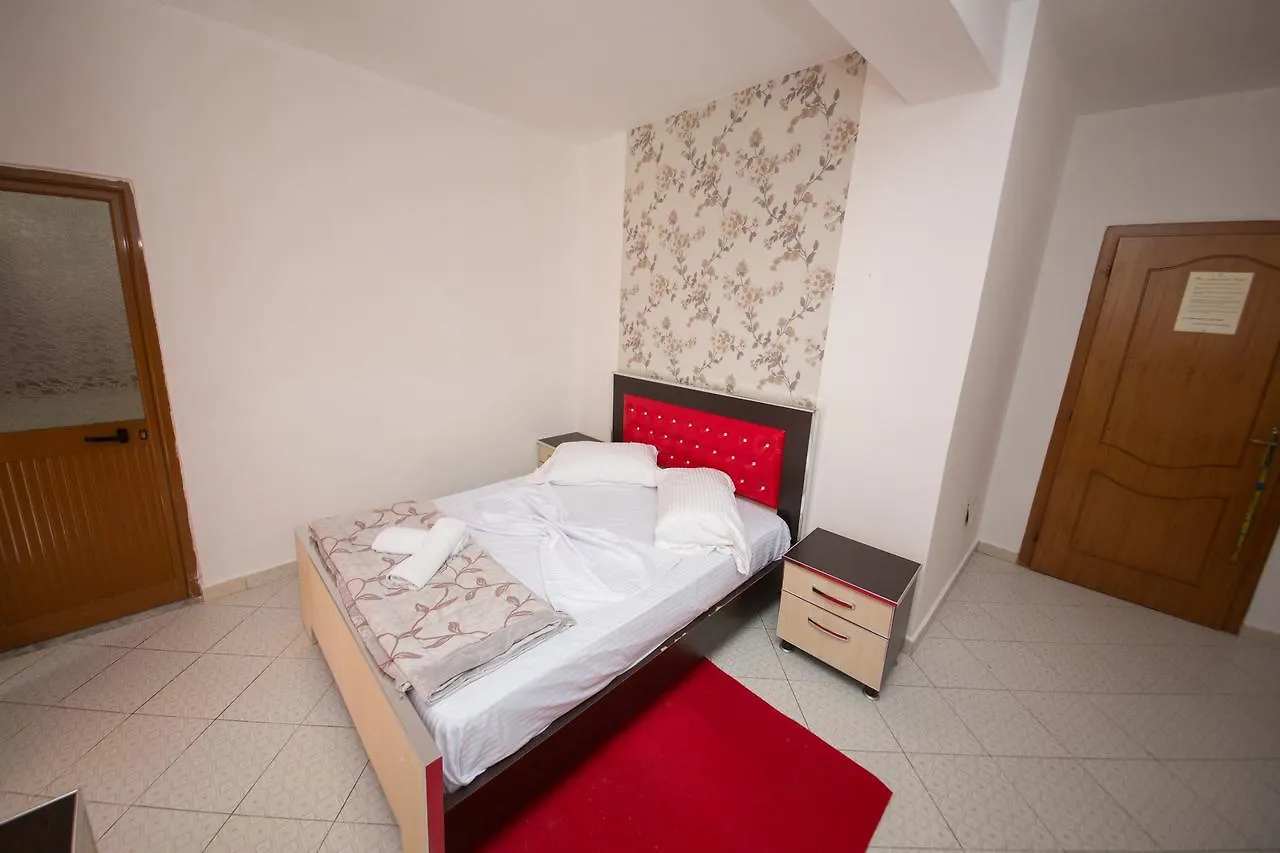Hotel Krenari Golem